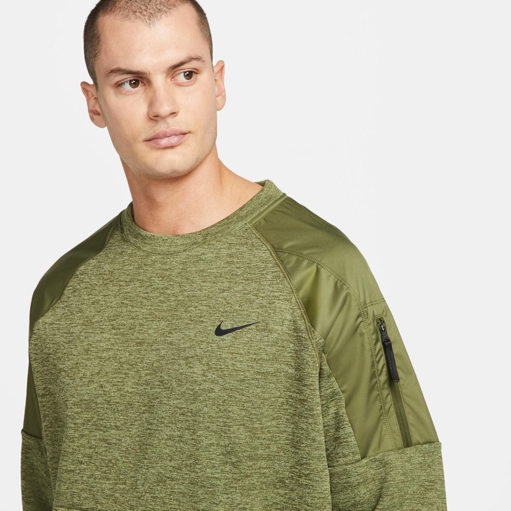 Nike Training Therma fit novelty  sweatshirt  round neck army  green